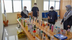 Balai Besar POM di Jakarta menemukan 7 ribu lebih kosmetika yang tidak memenuhi ketentuan. Termasuk di antaranya mengandung bahan berbahaya.