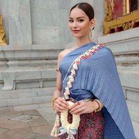 Ketika kecil, Anna yang diasuh oleh nenek ketika orang tuanya bekerja mengaku keluarganya kesulitan mendapatkan makanan. Ia pun sering mengandalkan sedekah yang diberikan kepada para biksu. Foto: Instagram @annasnga_1o