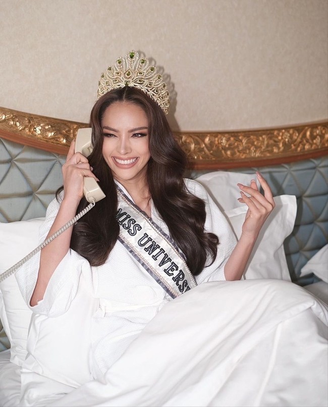 Perjalanan Anna sampai bisa jadi ratu kecantikan pun ternyata tidak mudah. Bukan datang dari keluarga kaya atau berpendidikan tinggi, terungkap bahwa ia dibesarkan oleh orang tua yang bekerja sebagai tukang sampah. Foto: Instagram @annasnga_1o