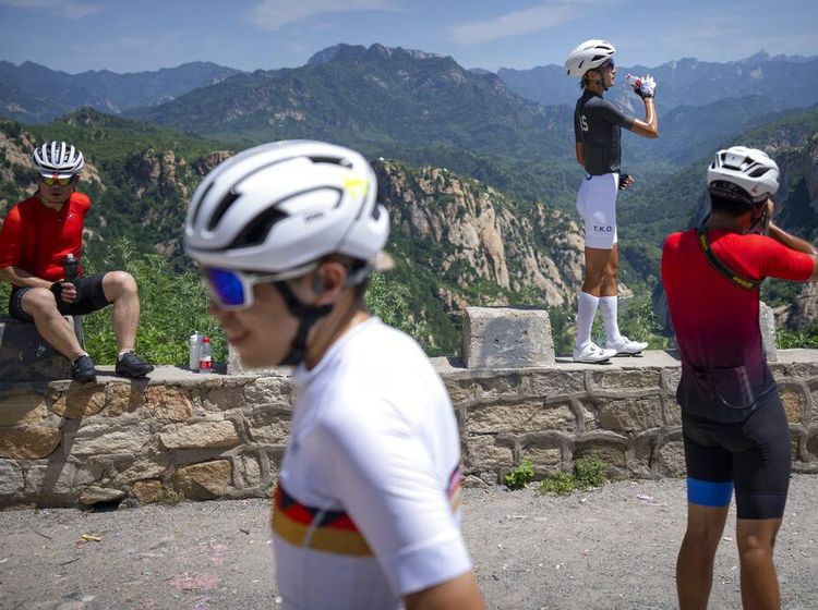 Giliran China Kena Demam Sepeda, Ramai-ramai Gowes Syahdu ke Desa