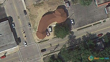 Pesawat jet tempur sedang parkir di Hagen, Jerman. Foto: Weird Google Earth