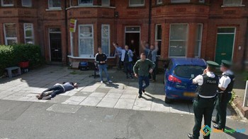 Kira-kira ini ada berapa kejadiain ya? Lokasi di Belfast, Irlandia Utara. Foto: Weird Google Earth