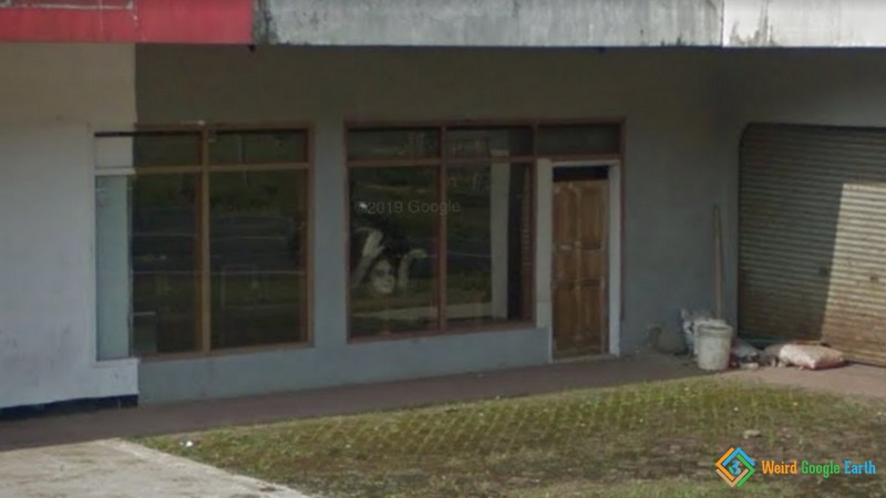 Foto aneh di Google Maps