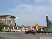 FITRA Soroti Anggaran Rp 10 M Bangun Rumah Dinas Kejati saat Defisit APBD Riau