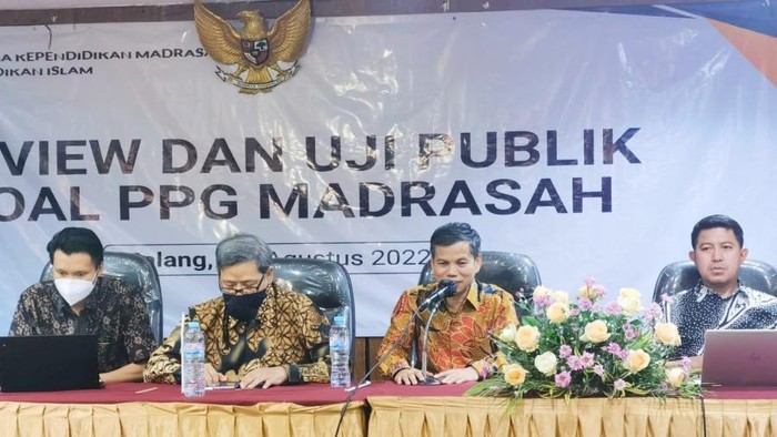 Kementerian Agama (Kemenag) tengah merencanakan perekrutan guru baru madrasah