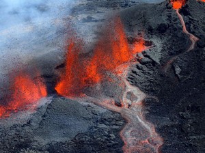 Peneliti London Ungkap Jalur Magma yang Tak Biasa di Gunung Berapi