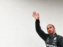 Lewis Hamilton Tegaskan Ingin Bertahan di Mercedes