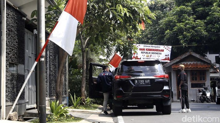LPSK mendatangi rumah pribadi Irjen Ferdy Sambo. LPSK bakal melakukan asesmen atau penilaian psikologis terhadap istri Irjen Ferdy Sambo, Putri Candrawathi.