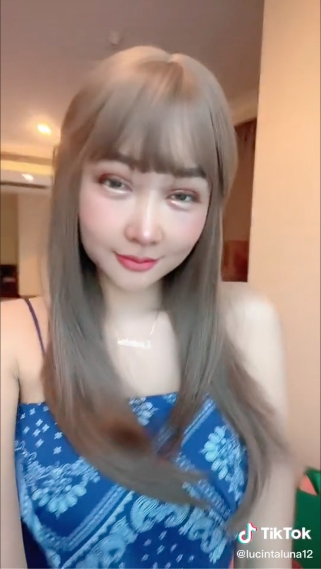 Penampilan Lucinta Luna kini pun jadi terlihat manglingi. Beberapa netizen terlihat memuji penampilan barunya dan menyebut Lucinta jadi mirip dengan wanita-wanita Korea. Bagaimana menurutmu?  Foto: TikTok/@lucintaluna12