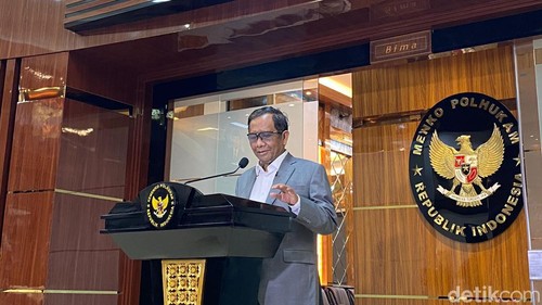 Mahfud Md jumpa pers terkait Irjen Ferdy Sambo tersangka