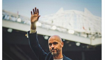 Fans MU ini mengaku akan tetap mendukung Erik Ten Hag. Jika musim ini gagal, menurutnya yang paling bertanggungjawab adalah pimpinan MU kurang mendukungnya di bursa transfer. Foto: Twitter