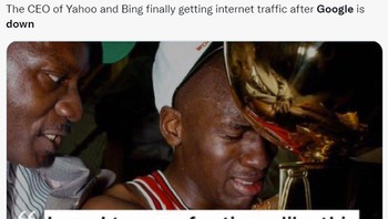 Meme Yahoo dan Bing menangis bahagia karena saingan mereka yaitu Google tumbang. Foto: (Twitter)