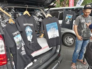 Dream Theater Konser di Solo Besok, Pedagang Kaus Serbu Manahan