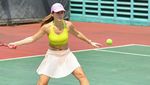 Pevita Pearce Semangat Latihan Tenis, Siap Lomba 17 Agustusan