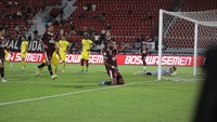 Yuran Fernandes merayakan gol keduanya untuk PSM ke gawang Kedah FC. Foto: Dok. PSM Makassar/Adhiaksa Mursalim
