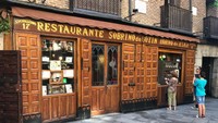 Sorbino de Botin, restoran tertua dunia yang namanya tercatat dalam Guinness Book of Records. Berlokasi di Madrid, Spanyol, dan sudah eksis sejak tahun 1725. Foto: Instagram/Twitter