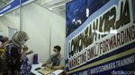 Ribuan Pencari Kerja Tumplek Blek di Jakarta Job Fair