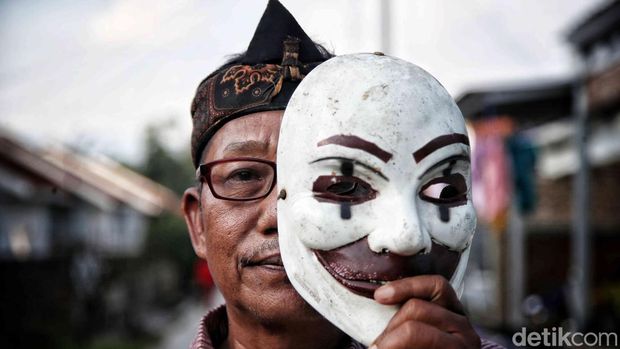 Sejarawan Garut Warjita