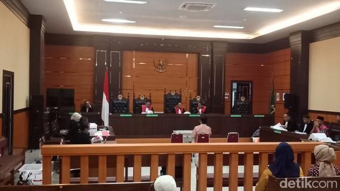 Sidang lanjutan perkara korupsi dana KONI Padang.