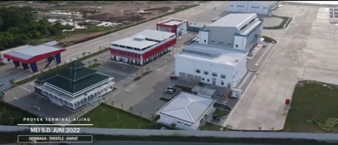 Terminal Kijing Pelabuhan Pontianak, Kab. Mempawah, Selasa (9/8/2022). (Tangkapan Layar via Youtube Sekretariat Presiden)