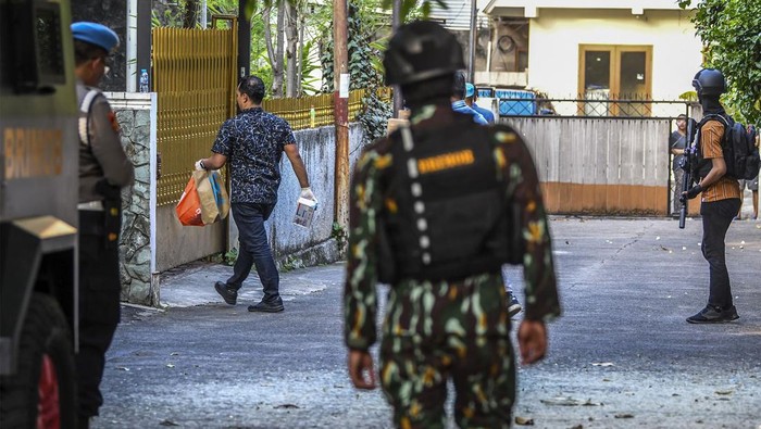 Ferdy Sambo Gunakan Sarung Tangan Saat Tembakkan Pistol Brigadir J