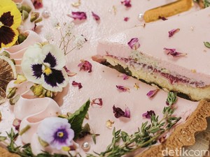 Cantik! Entremet Cake Buatan Fleur and Bites di Bandung