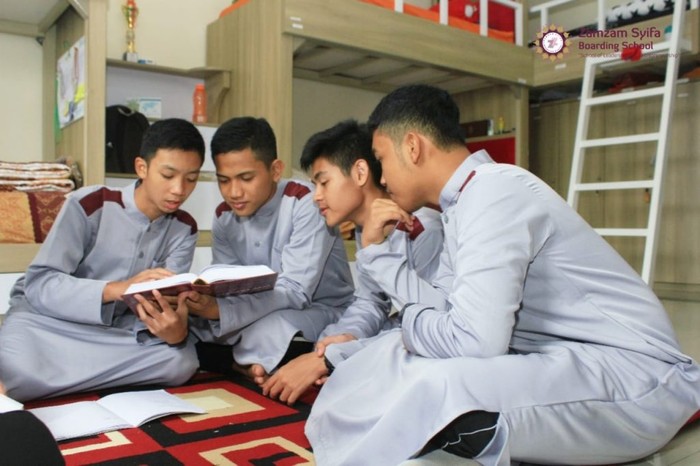 Zamzam Syifa Boarding School