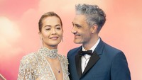 Dilansir The Sun UK, pernikahan Taika Waititi dan Rita Ora hanya dihadiri orang-orang terdekat yang mereka sayangi. (Foto: Samir Hussein/WireImage/Samir Hussein)