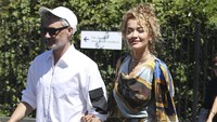 Hubungan Rita Ora dan Taika Waititi selama ini tak pernah disembunyikan. (Foto: GC Images/Neil Mockford)