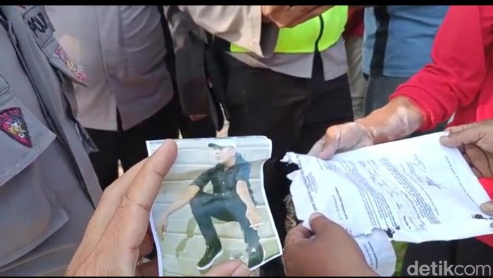 Bangunan mirip makam di Bojonegoro dibongkar, isinya bikin tercengang