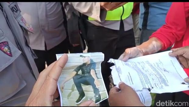 Bangunan mirip makam di Bojonegoro dibongkar, isinya bikin tercengang