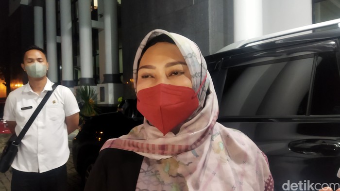 Bupati Pandeglang Irna Narulita