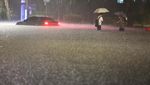 Seoul Diterjang Banjir, Mobil-mobil Mewah Bergelimpangan