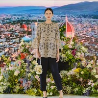 Koleksi busana terbaru Wearing Klamby terinspirasi Pulau Selayar yang ditampilkan dalam fashion show di Bazaar Fashion Festival 2022, Sabtu (6/8/2022), Senayan City Mall, Jakarta Pusat.Foto: Foto: Dok. Bazaar