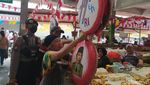 Semangat Pedagang Pasar Rejowinangun Magelang Semarakkan HUT RI