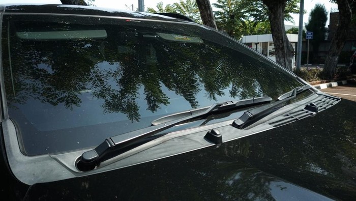 Ilustrasi wiper mobil