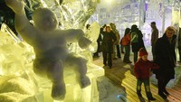 Belgia juga pernah menggelar festival salju pada Desember 2004 lalu. Festival ini memamerkan beragam instalasi patung es yang membuat pengunjung terkagum-kagum.