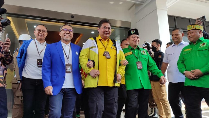 Ketum PAN Zulkifli Hasan (Zulhas), Ketum Golkar Airlangga Hartarto, dan Ketum PPP Suharso Monoarfa.