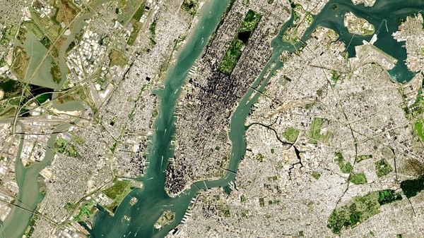 Nah, ini dia penampakan Kota New York, Amerika Serikat, dalam jepretan satelit. Foto ini diambil pada 15 Oktober 2016 lalu.