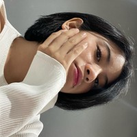 Nama Melati Sesilia sempat viral karena terlihat membantu ibunya berjualan nasi bakar di pinggir jalan dalam sebuah video unggahan TikTok. Walaupun sudah jarang tampil di layar kaca namun Melati cukup aktif di media sosialnya. Foto: Instagram/@melati.sesilia