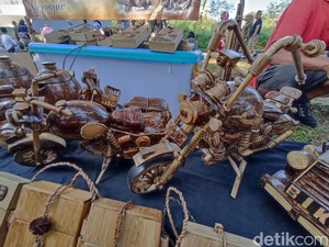 Erick Raup Cuan Jutaan Rupiah Lewat Kerajinan Unik Batok Kelapa