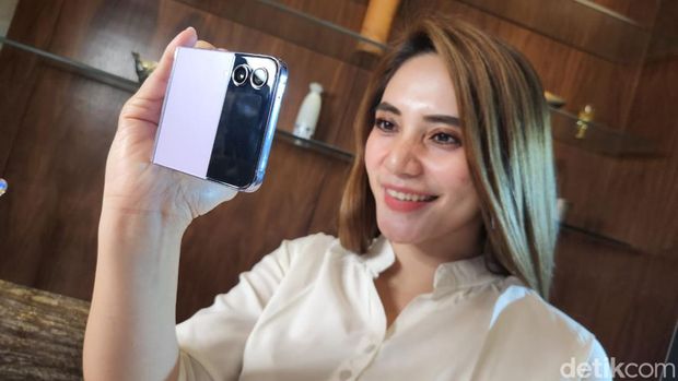 Samsung Galaxy Z Fold 4