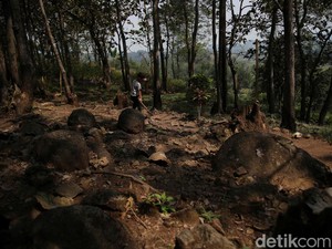 Berkunjung ke Situs Mistis, Pasir Lulumpang