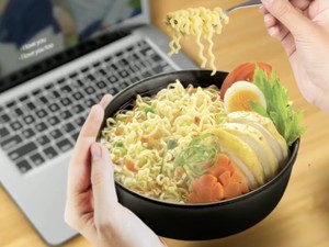 Merek Mie Instan Favorit Orang Indonesia hingga Waktu Terbaik Minum Kopi