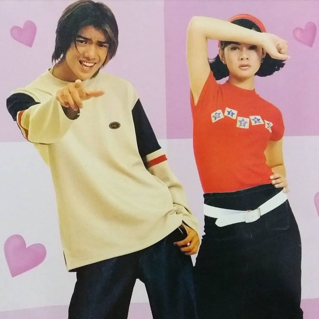 Astrid Tiar sendiri memulai kariernya di dunia hiburan dengan mengikuti ajang GADIS Sampul tahun 2000. Saat itu dirinya berhasil keluar sebagai juara satu. Sejak saat itu nama Astrid pun jadi mulai dikenal. Foto: Instagram/@astridtiar127