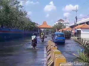 Waspada Banjir Rob di Pesisir Surabaya Hingga 6 Juli Dampak Bulan Purnama