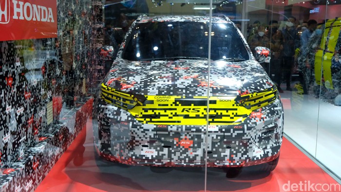 Selain CR-V Hybrid dan Accord Hybrid, PT Honda Prospect Motor memperkenalkan SUV RS concept di GIIAS 2022. Mobil ini belum resmi meluncur di Indonesia.