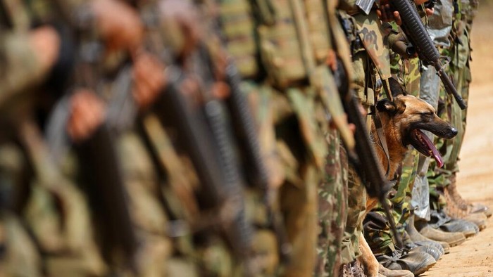 Brazil Military Exercises Military members participate in the Operacao Formosa military training exercises in Formosa, Brazil, Wednesday, Aug. 10, 2022. The training is carried by more than 3,000 military from the Army, Navy and Air Force, using aircraft, armored vehicles and armaments. (AP Photo/Eraldo Peres)