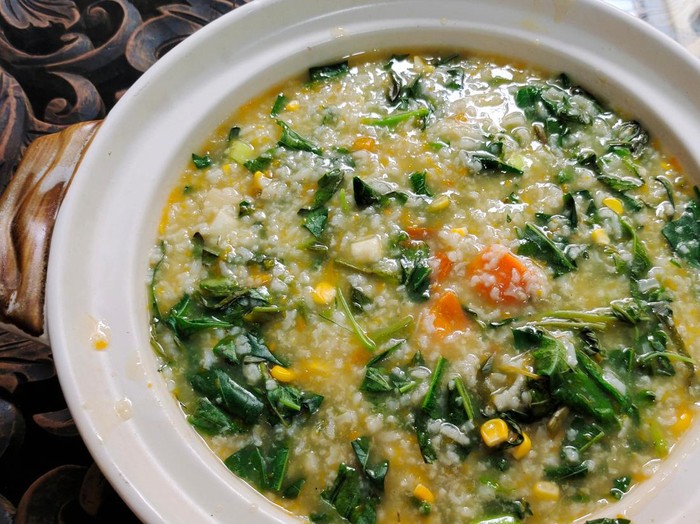 Cara membuat bubur manado.
