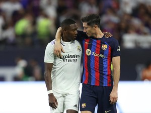 Presiden Madrid Dukung Barcelona Kompetitif Lagi